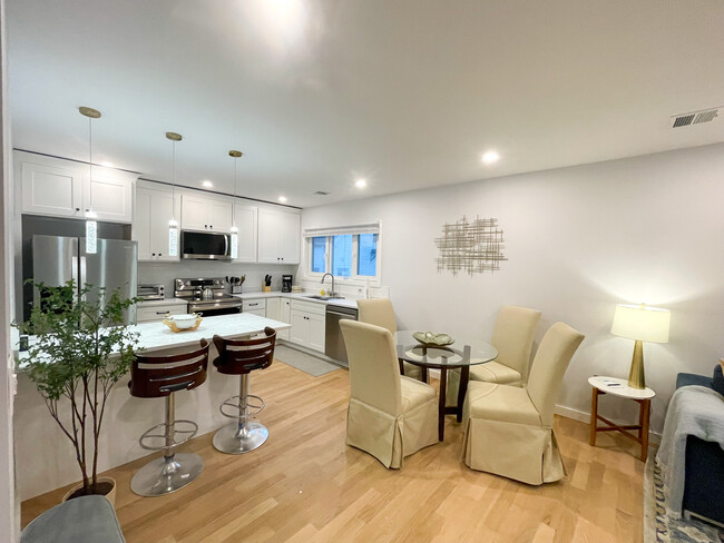 75 Thorndike St, Unit 2A