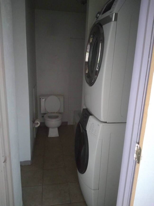 406 E Poos Dr, Unit A in New Baden, IL - Building Photo - Building Photo