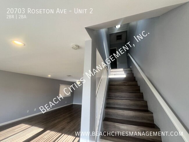 20703 Roseton Ave in Lakewood, CA - Building Photo - Building Photo