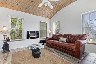 1308 Fredrick Ln in Sevierville, TN - Building Photo