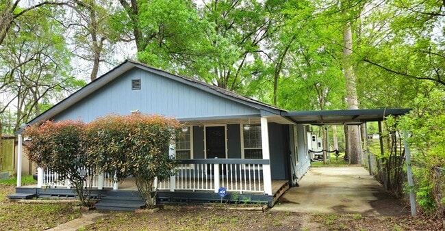 10983 Maywood St in Willis, TX - Building Photo - Building Photo