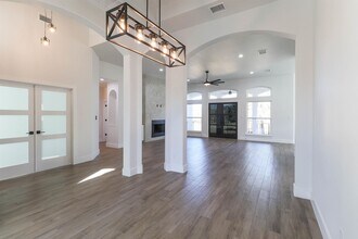 404 Turquoise in Horseshoe Bay, TX - Building Photo - Building Photo