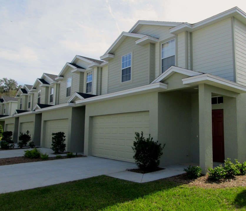 2008 Sophia Pl, Unit 2nd Floor in Lakeland, FL - Building Photo