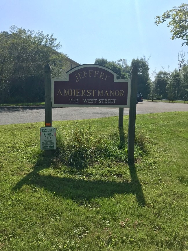 252 West St Rentals in Amherst, MA