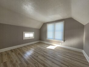 1281 S Monroe Ave in Green Bay, WI - Building Photo - Building Photo