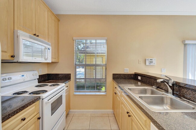 14022 Wellington Trace in Wellington, FL - Building Photo - Building Photo