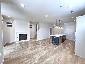 610 N 6th St in Rogers, AR - Building Photo - Building Photo