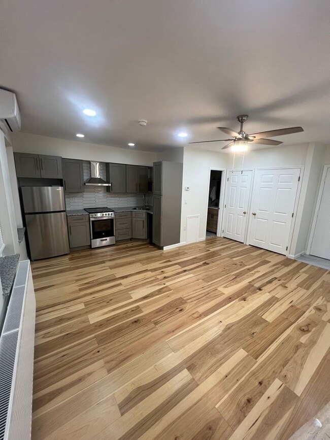 1100 Lincoln Ave in Prospect Park, PA - Foto de edificio - Building Photo