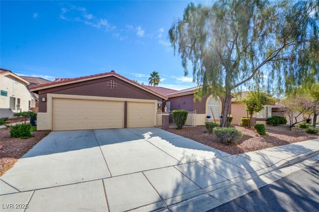 2727 Cool Lilac Ave in Henderson, NV - Building Photo - Building Photo