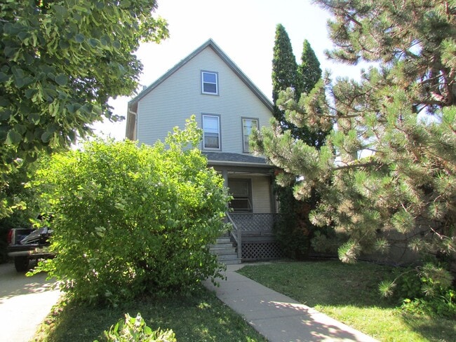 property at 2065 Winnebago St