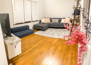 1461 W Byron St in Chicago, IL - Building Photo - Building Photo