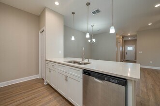 1031 Oak Hammock in Lakeland, FL - Building Photo - Building Photo