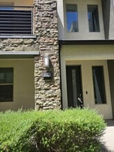 19540 Cardigan Dr in Los Angeles, CA - Building Photo - Building Photo
