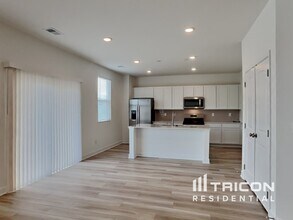 156 Millbrook Dr in Spring Hill, TN - Building Photo - Building Photo