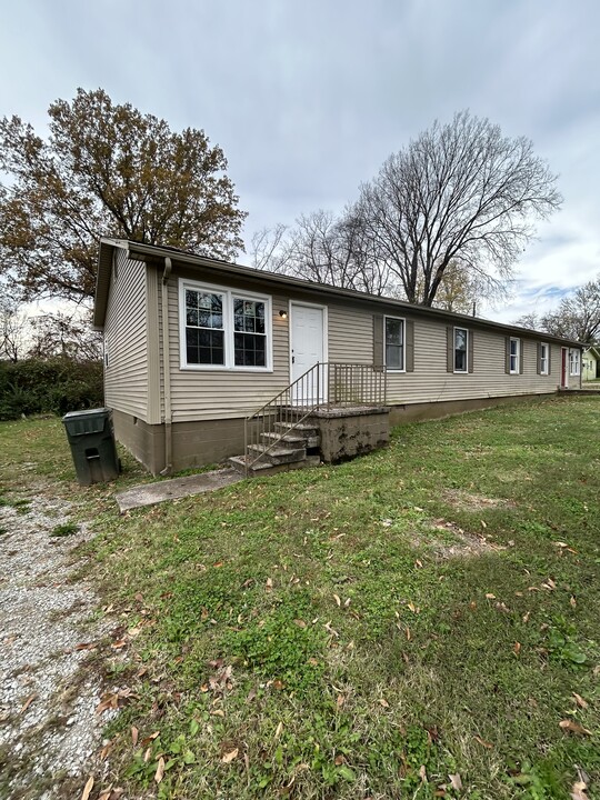 1003 Breathitt St in Hopkinsville, KY - Foto de edificio