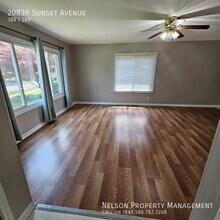 20839 Sunset Ave in Warren, MI - Building Photo - Building Photo