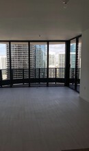 1000 Brickell Plz, Unit 3415 in Miami, FL - Foto de edificio - Building Photo