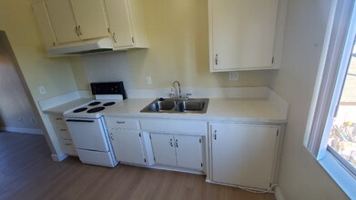 1230 W Hillandale Ave in La Habra, CA - Building Photo - Building Photo