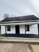 306 E Alabama Ave in Bessemer City, NC - Building Photo