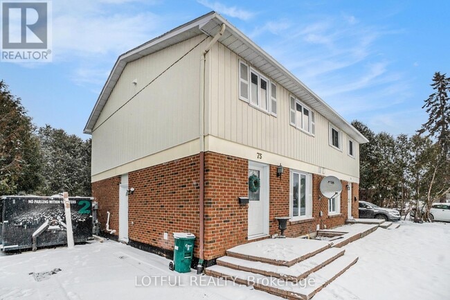 75 Dalehurst Dr in Ottawa, ON - Building Photo - Building Photo