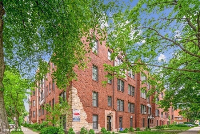 property at 1121 Washington Blvd
