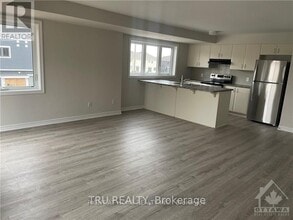 903 Nautilus Private in Ottawa, ON - Building Photo - Building Photo