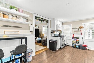 121 Franklin St in Stoneham, MA - Foto de edificio - Building Photo