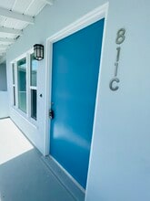 811 S Catalina Ave in Redondo Beach, CA - Foto de edificio - Building Photo