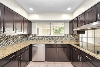9303 Benning Dr in Houston, TX - Building Photo - Building Photo