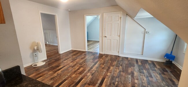 1323 24th St in Des Moines, IA - Building Photo - Building Photo