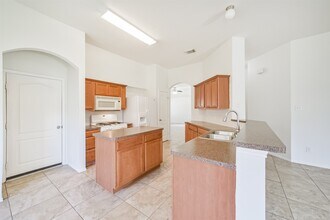 18531 Windy Village Ln in Katy, TX - Building Photo - Building Photo
