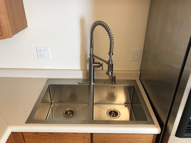 351 Chicago Rd in Paw Paw, IL - Building Photo - Building Photo