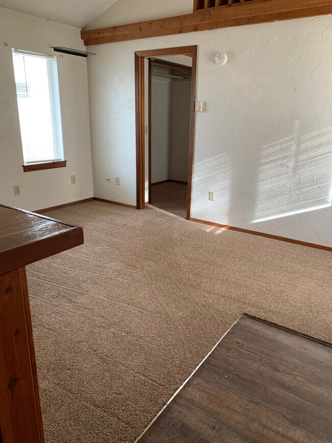 506 3rd St W in Polson, MT - Building Photo - Building Photo