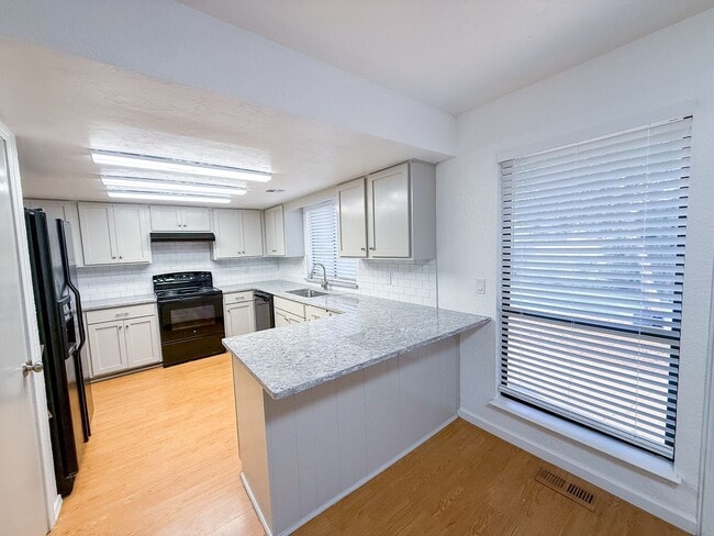 6309 Gaelic Glen Dr in Oklahoma City, OK - Building Photo - Building Photo