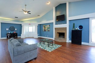 Arbor Park in Huntsville, AL - Building Photo