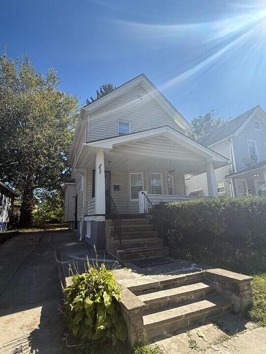 3611 E 103rd St in Cleveland, OH - Building Photo