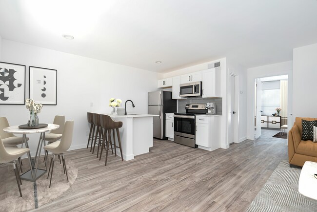 Perrin Flats at Bishop Ridge in Dallas, TX - Building Photo - Building Photo