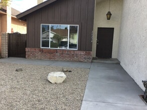 20234 Blythe St in Los Angeles, CA - Building Photo - Building Photo