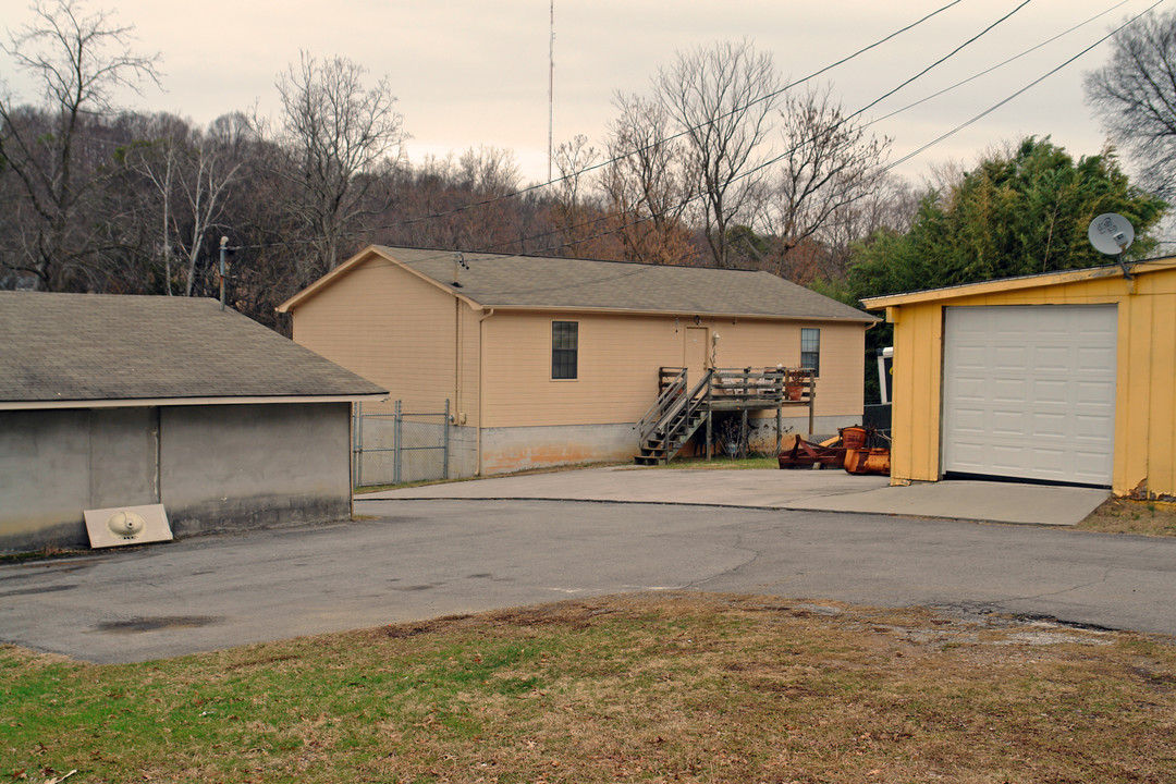 4329B Lonas Dr in Knoxville, TN - Foto de edificio