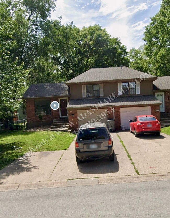 property at 319 S Kenwood St