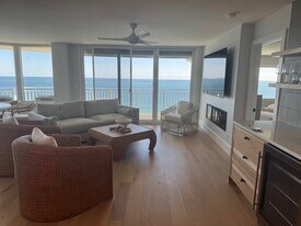 2545 S Atlantic Ave in Daytona Beach, FL - Building Photo