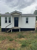 3757 Buena Vista Rd in Bethel Springs, TN - Building Photo