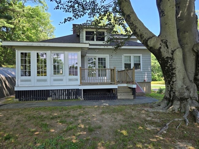 37 High St in Sharon, MA - Building Photo - Building Photo
