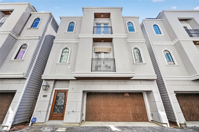 property at 5305 Lillian St