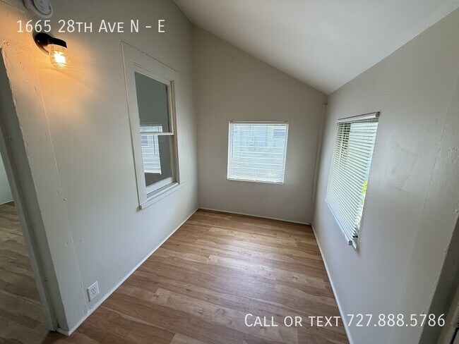 1665 28th Ave N-Unit -E in St. Petersburg, FL - Building Photo - Building Photo
