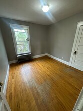 213 Pine St in Lewiston, ME - Building Photo - Building Photo