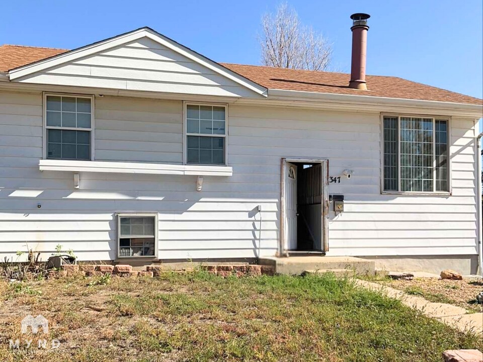 347 Leona Dr in Denver, CO - Building Photo