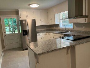 225 Ferncliff Dr in Athens, GA - Building Photo - Building Photo