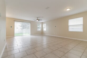 16104 Yelloweyed Dr in Clermont, FL - Building Photo - Building Photo