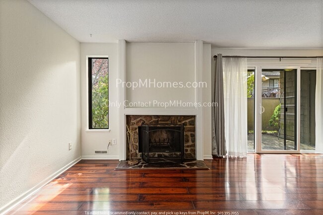 13 Crestfield Ct in Lake Oswego, OR - Building Photo - Building Photo